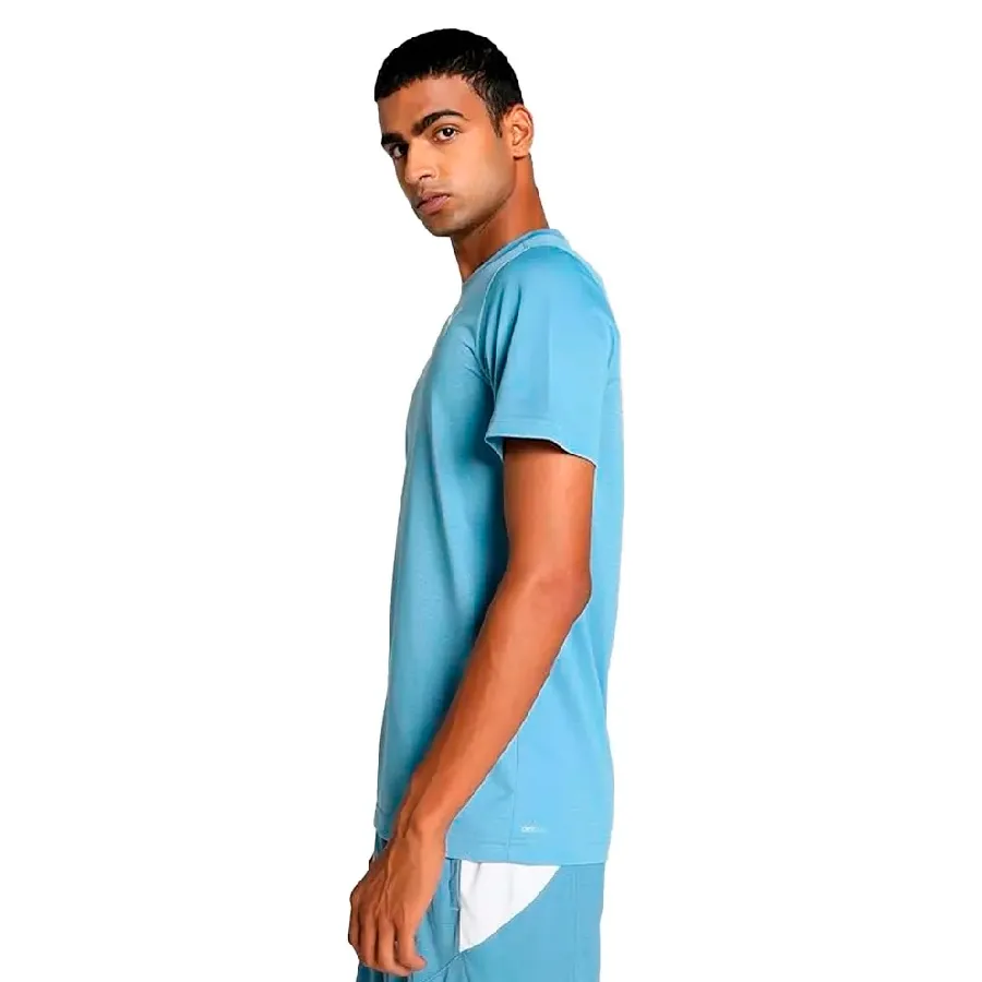 Imagen 1 de 4 de Remera Puma TRAIN FAV BLASTER TEE ADP-CELESTE