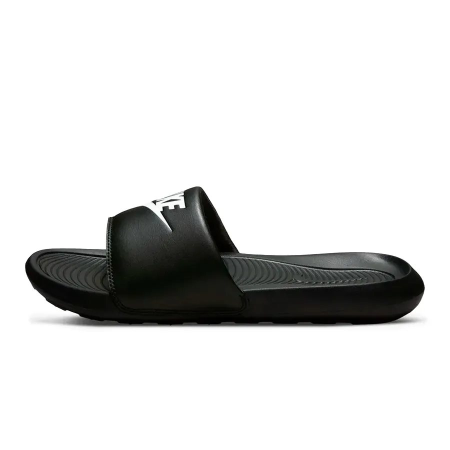 Imagen 2 de 5 de Ojotas Nike Victori One-NEGRO