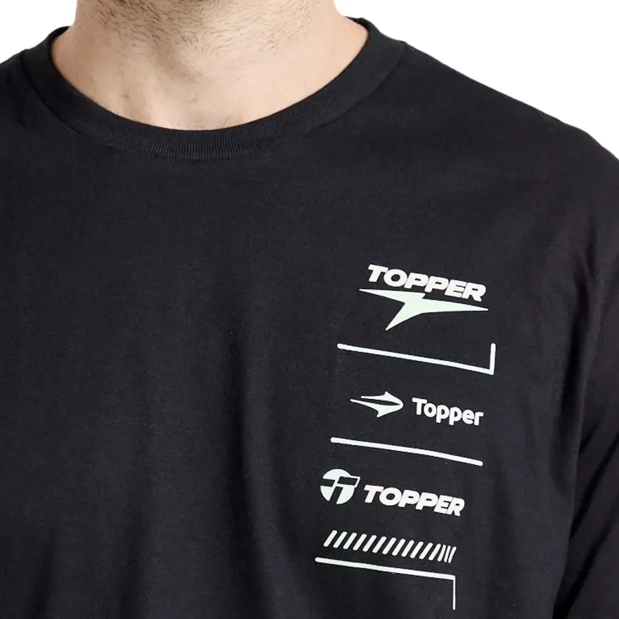 Imagen 2 de 3 de Remera Topper estampada multibrand-NEGRO