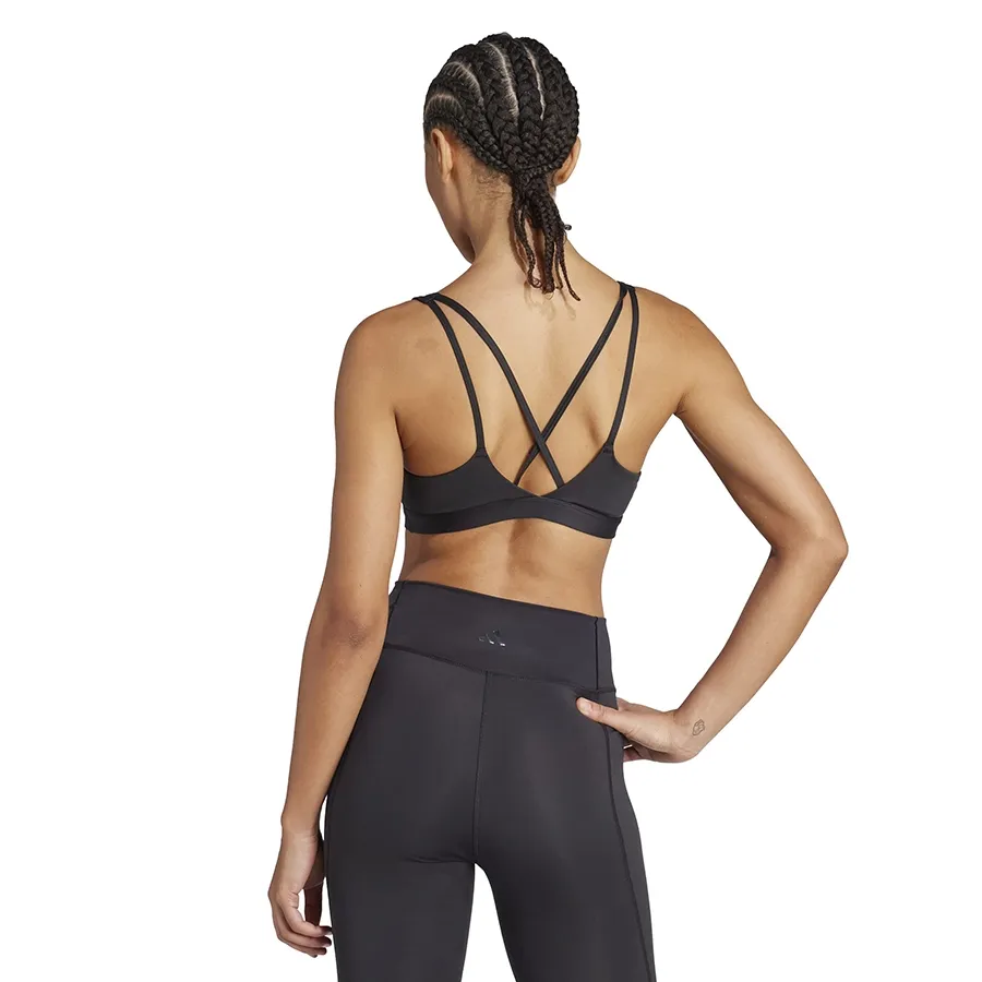 Imagen 1 de 4 de Top adidas All Me Essentials-NEGRO