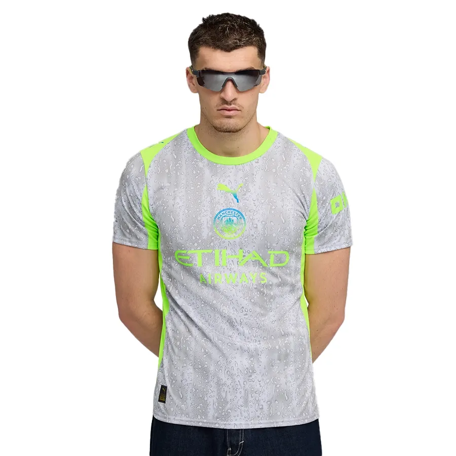 Imagen 0 de 5 de Remera Puma Manchester City Tercera 25/26-GRIS/AMARILLO FLUOR