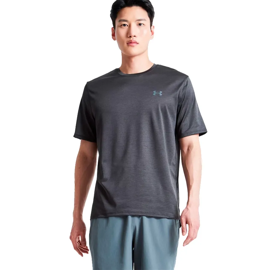 Imagen 2 de 7 de Remera Under Armour Training Vent 2.0-NEGRO