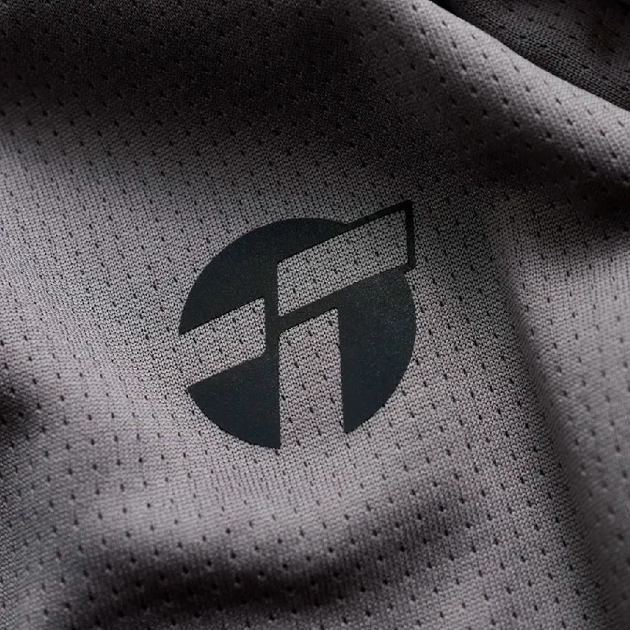 Imagen 3 de 4 de Remera Topper Running Básica-GRIS