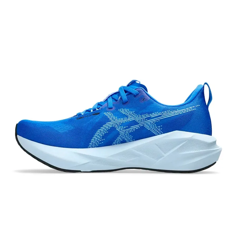 Imagen 1 de 7 de Zapatillas Asics Novablast 5-AZUL FRANCIA/CELESTE