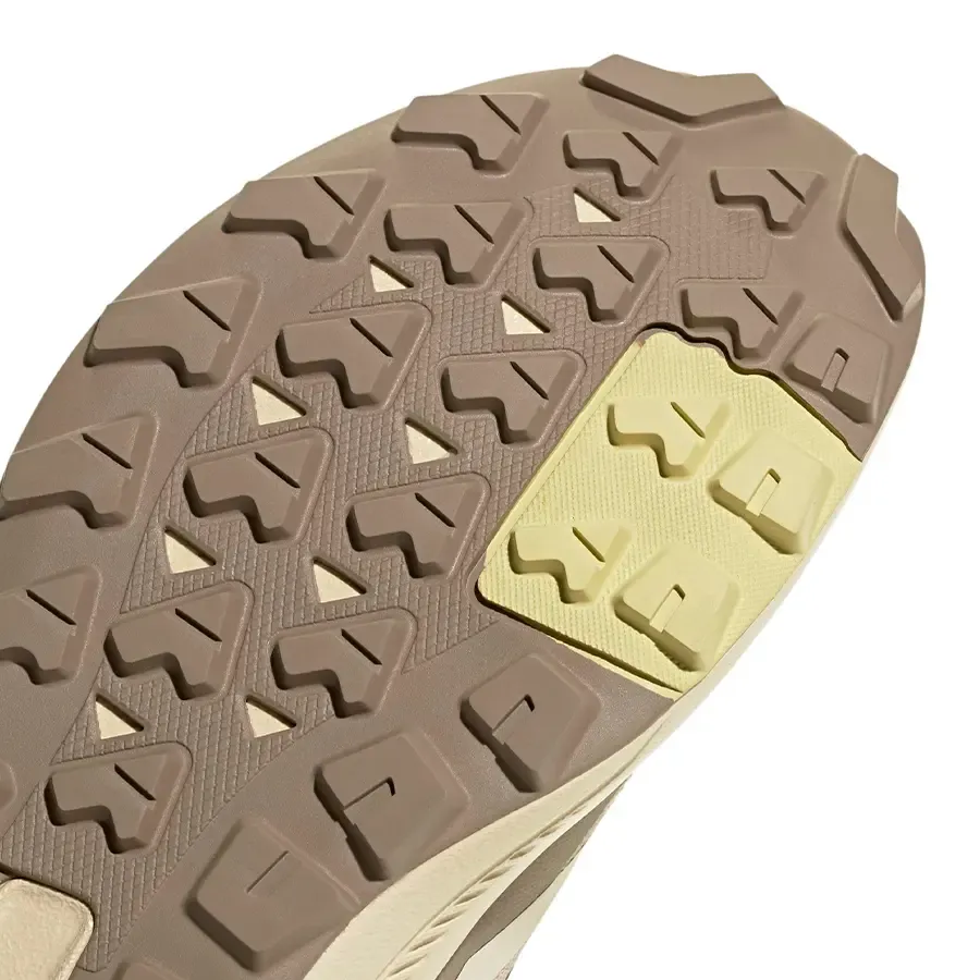 Imagen 6 de 7 de Zapatillas adidas Terrex Anylander Mid-TAUPE/BLANCO/GRIS