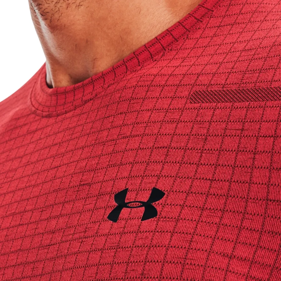 Imagen 3 de 4 de Remera Under Armour Seamless Grid-ROJO
