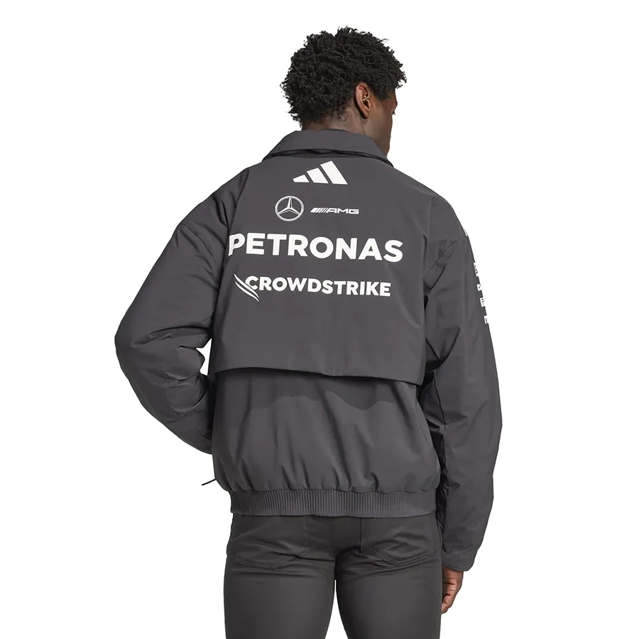 Imagen 1 de 5 de Campera adidas Mercedes - Amg Petronas F1 Team-NEGRO/BLANCO