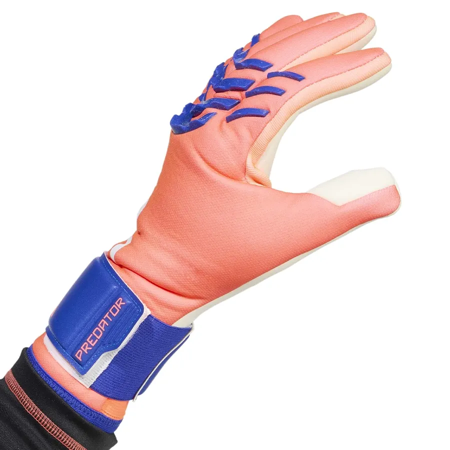 Imagen 2 de 4 de Guantes adidas De Arquero Predator League-CORAL/BLANCO/AZUL