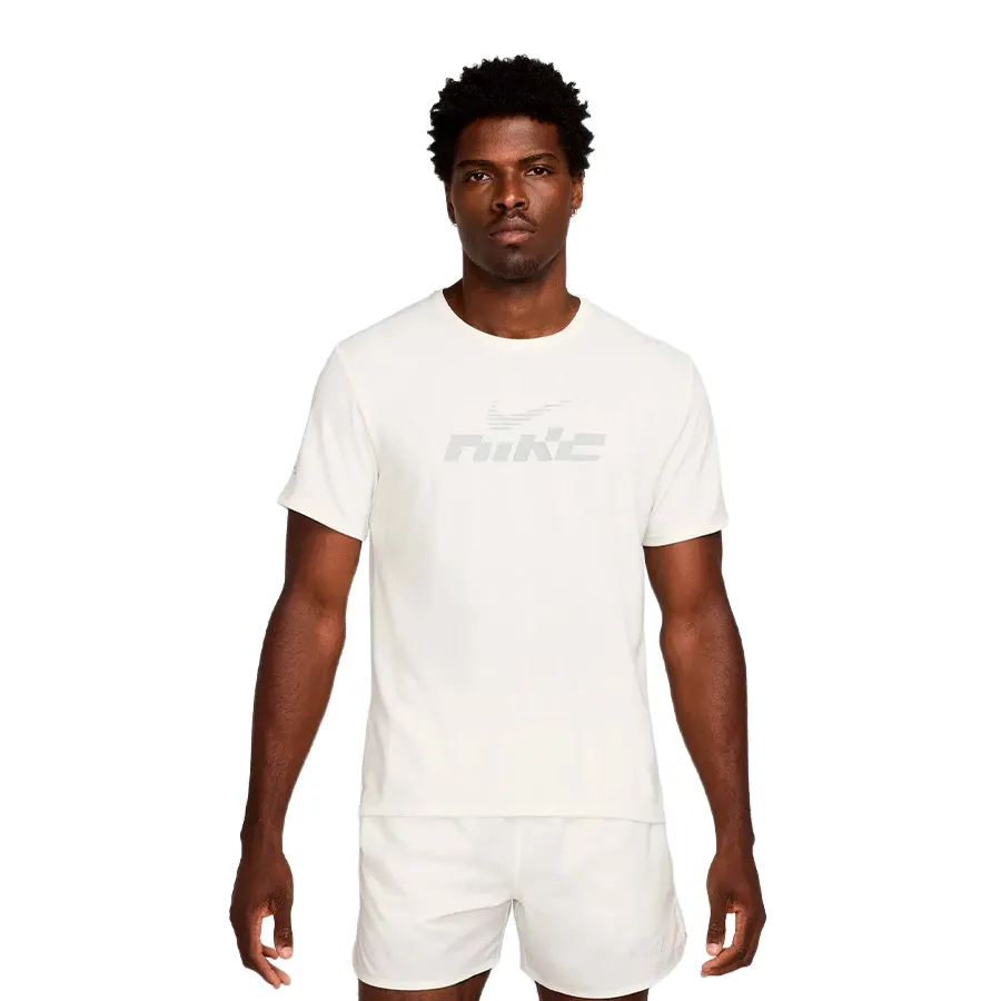 Imagen 0 de 6 de Remera Nike Miler Flash-BLANCO