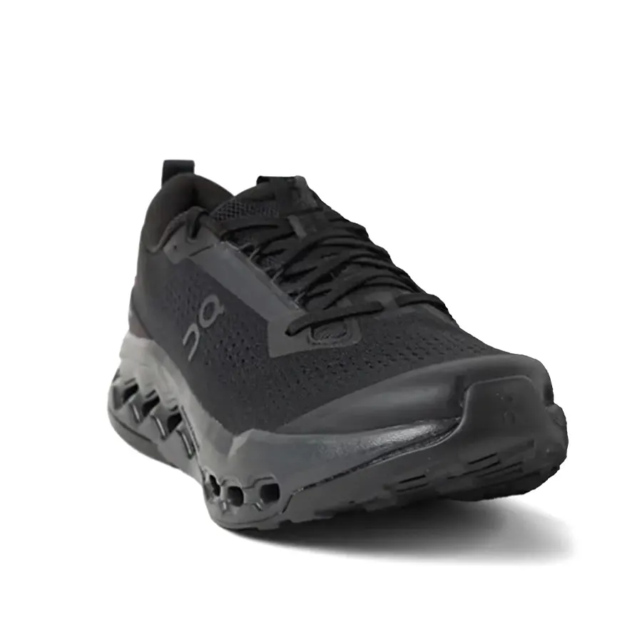 Imagen 1 de 5 de Zapatillas On Cloudsurfer Trail 2-NEGRO