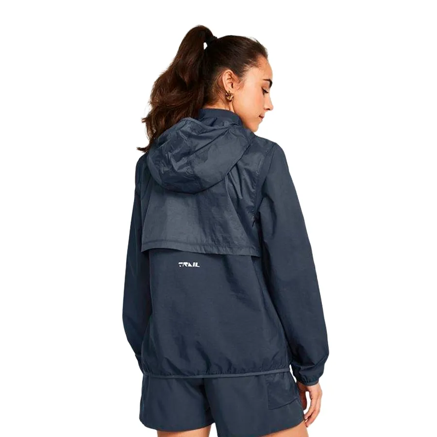 Imagen 1 de 6 de Campera Under Armour Launch Trail-GRAFITO
