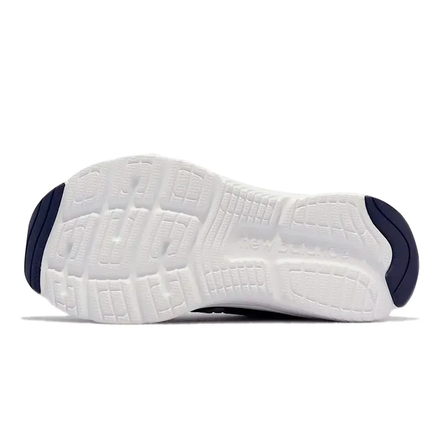 Imagen 4 de 5 de Zapatillas New Balance 411 V2-MARINO/BLANCO/PLATA