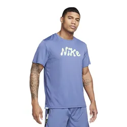 Remera Nike Dri-FIT UV Miler Studio '72