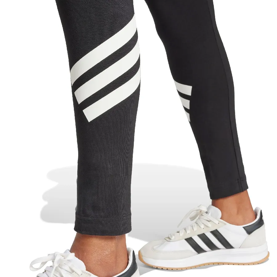 Imagen 3 de 4 de Calza adidas Future Icons 3 Stripes-NEGRO