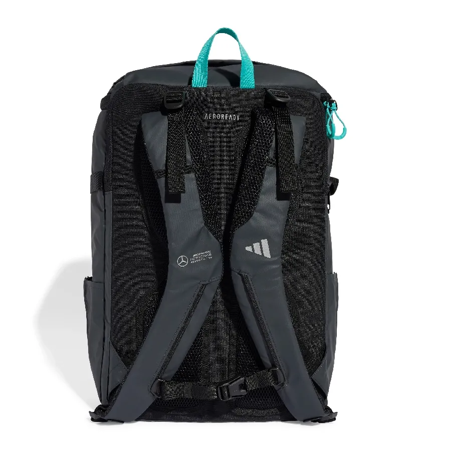 Imagen 2 de 5 de Mochila Híbrida Mercedes - AMG Petronas Formula One Team-GRAFITO/NEGRO