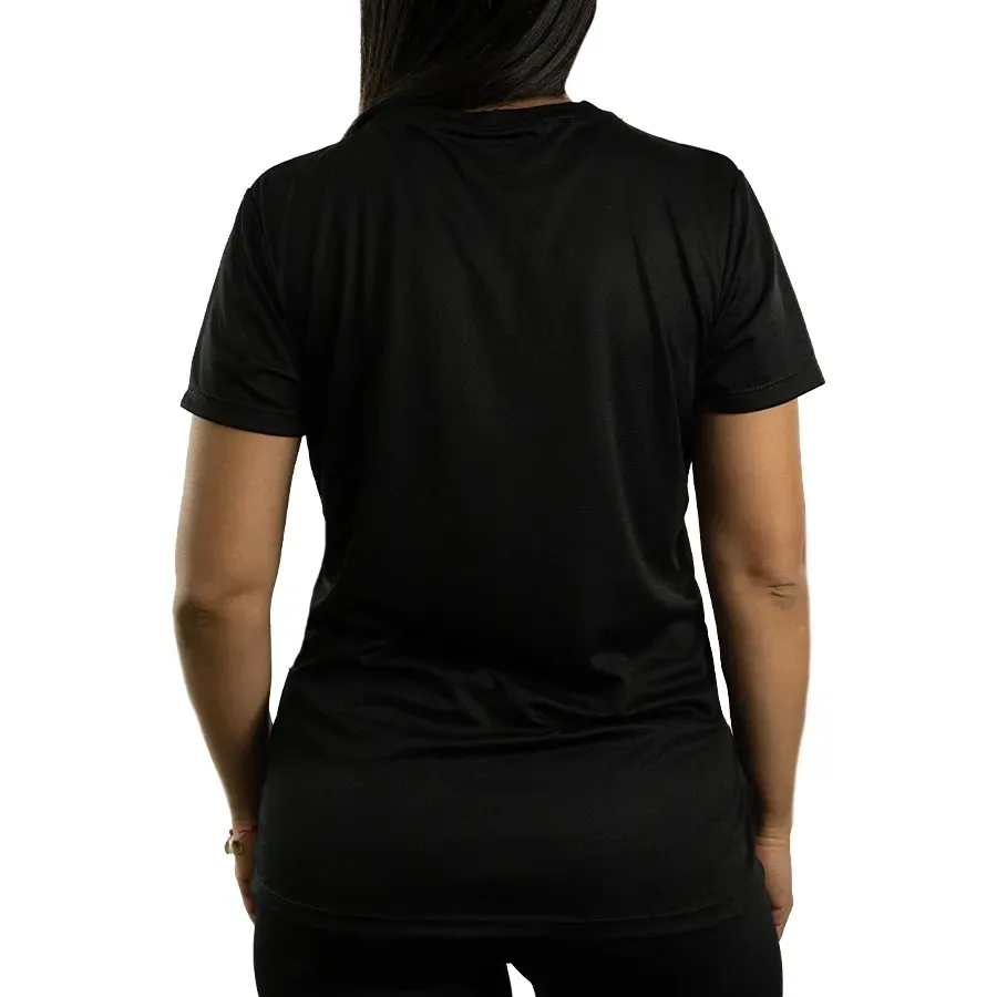 Imagen 3 de 5 de Remera Kamp Ultrarun con Recortes Laterales 25-NEGRO