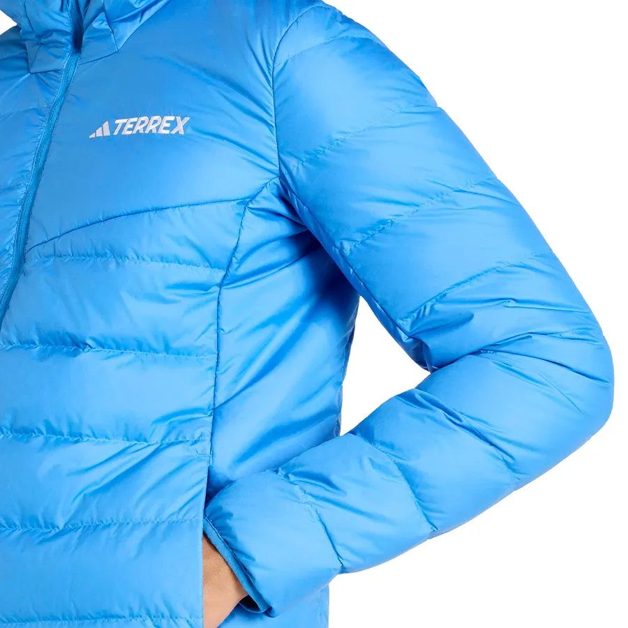 Imagen 4 de 6 de Campera adidas Down Terrex Climawarm-CELESTE