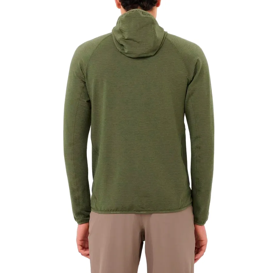Imagen 1 de 7 de Campera Salomon Essential Lightwarm-VERDE MUSGO
