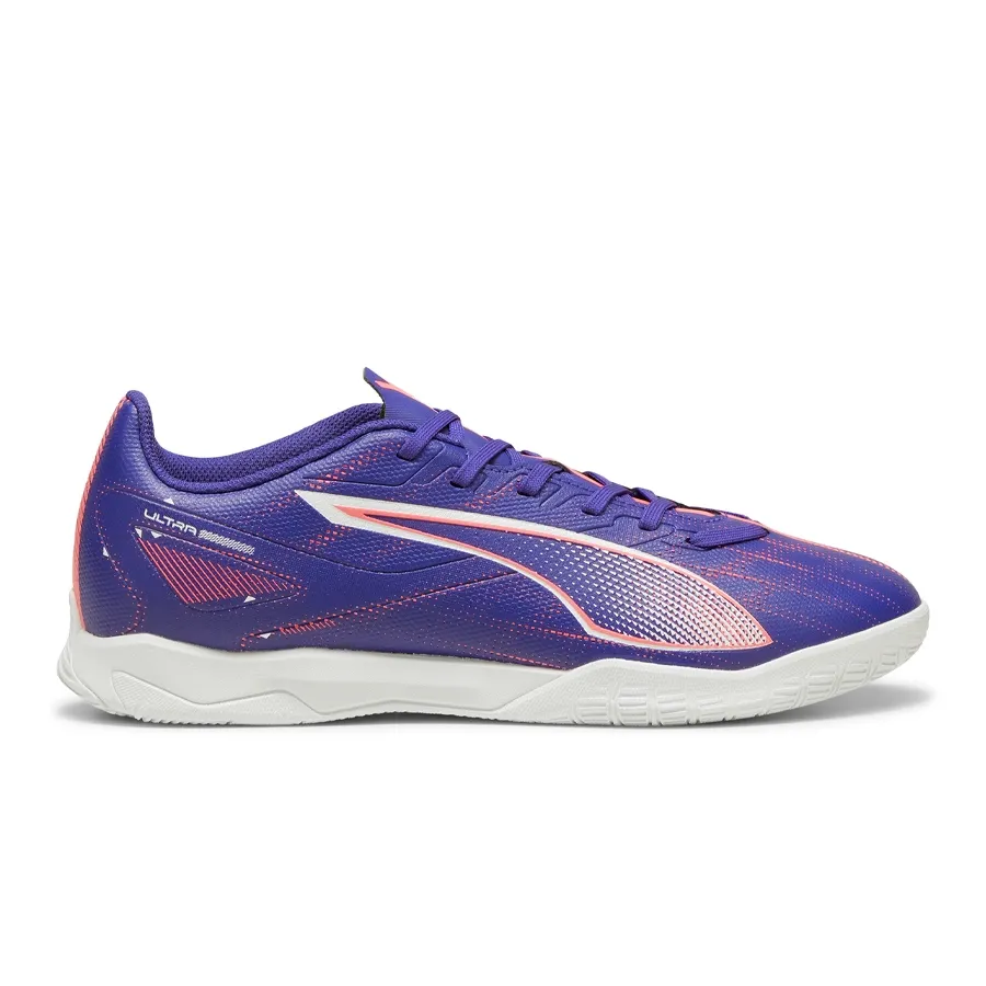 Imagen 0 de 5 de Botines Puma Ultra 5 Play IT-VIOLETA/BLANCO