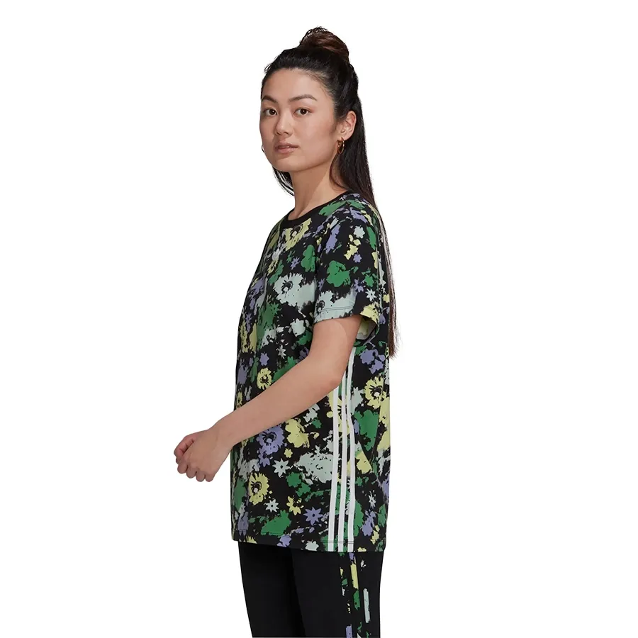 Imagen 1 de 5 de Remera adidas originals Floral Loose-NEGRO/MULTICOLOR