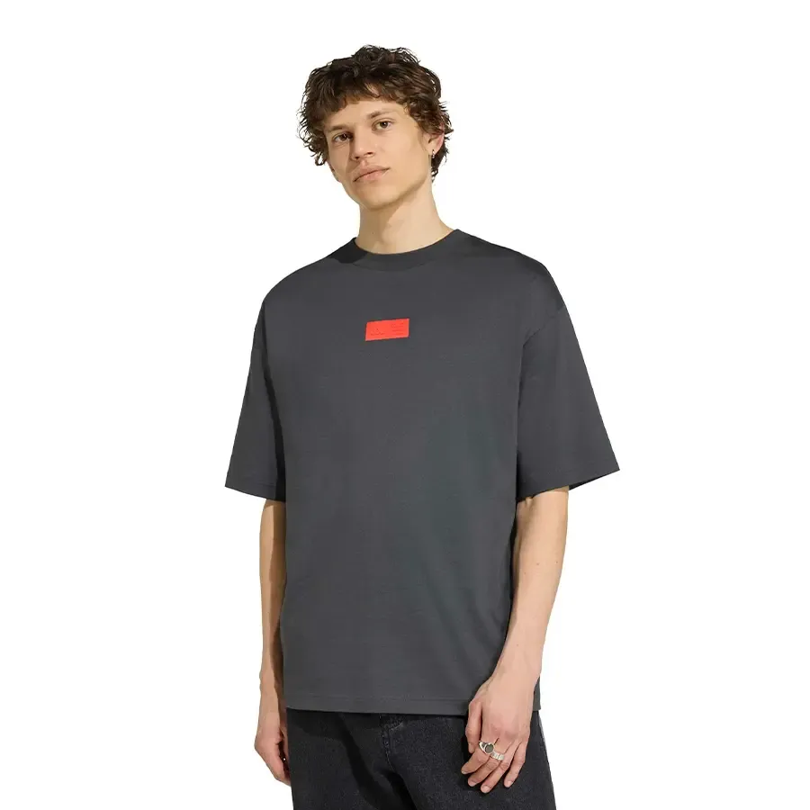 Imagen 0 de 5 de Remera adidas Audi Revolut-GRAFITO