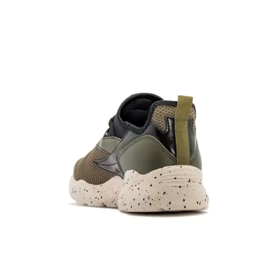 Imagen 2 de 5 de Zapatillas Fila V Track Masc-VERDE/NEGRO