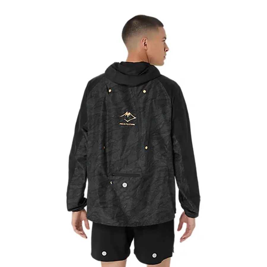 Imagen 1 de 4 de Campera Asics Fujitrail packable windbreaker-NEGRO