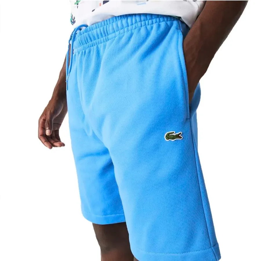 Imagen 2 de 4 de Shorts Lacoste -CELESTE