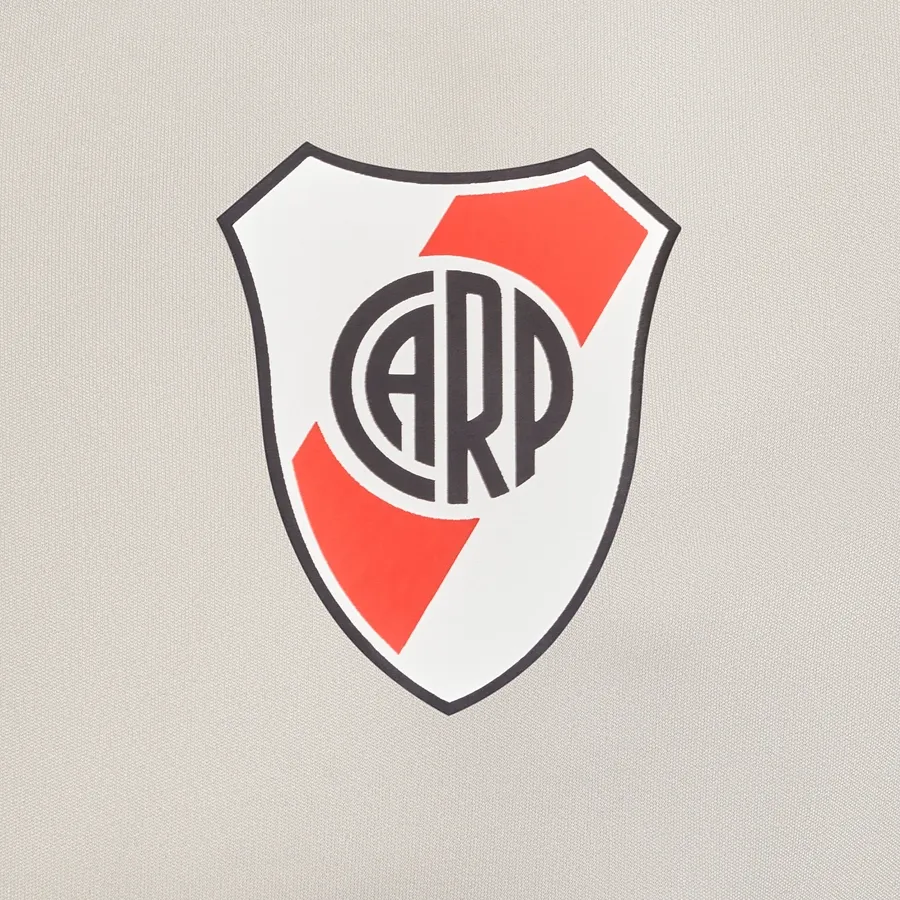 Imagen 2 de 3 de Camiseta adidas River Plate Entrenamiento-BEIGE