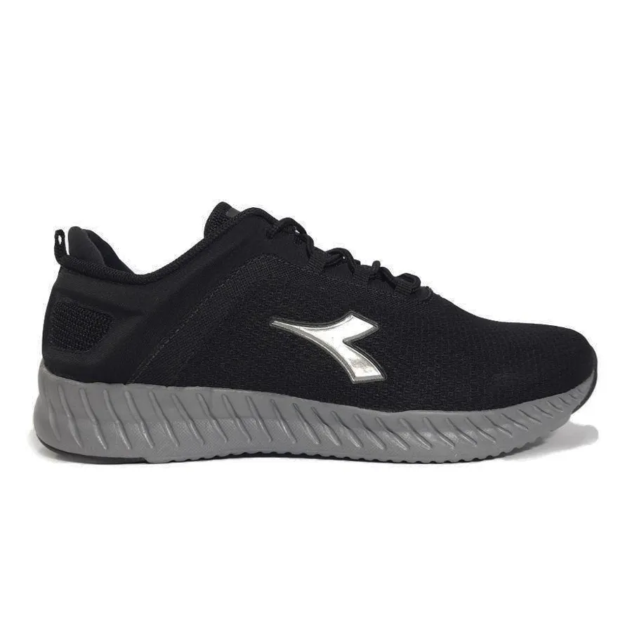 Imagen 0 de 4 de Zapatillas Diadora Arezzo-NEGRO/GRAFITO/PLATA
