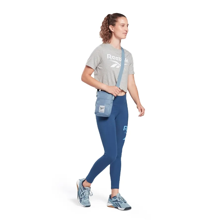 Imagen 3 de 6 de Remera Reebok Ri Bl Croop-GRIS/BLANCO