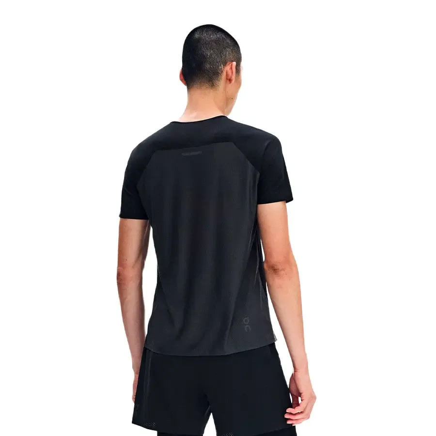 Imagen 1 de 5 de Remera On Performance-T-NEGRO