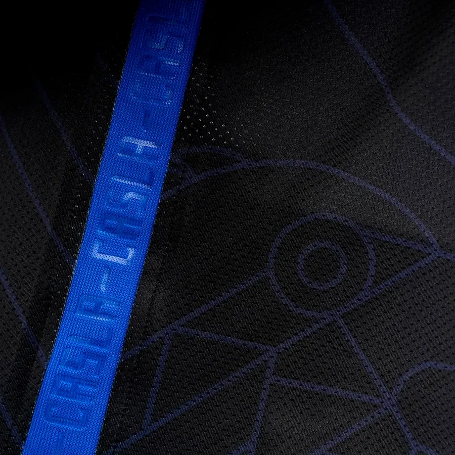 Imagen 5 de 7 de Camiseta Atomik Tercera Equipación San Lorenzo 25/26-NEGRO/AZUL/ROJO