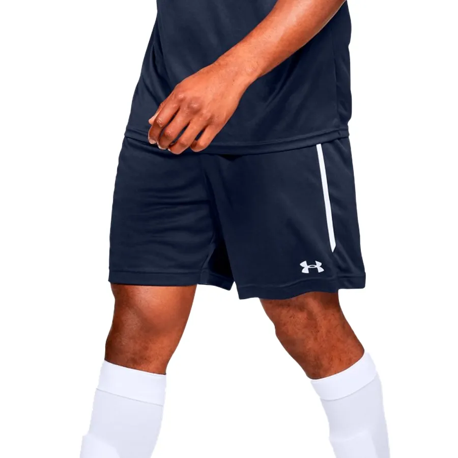 Imagen 1 de 2 de Shorts Under Armour Maquina 2.0-MARINO/NEGRO