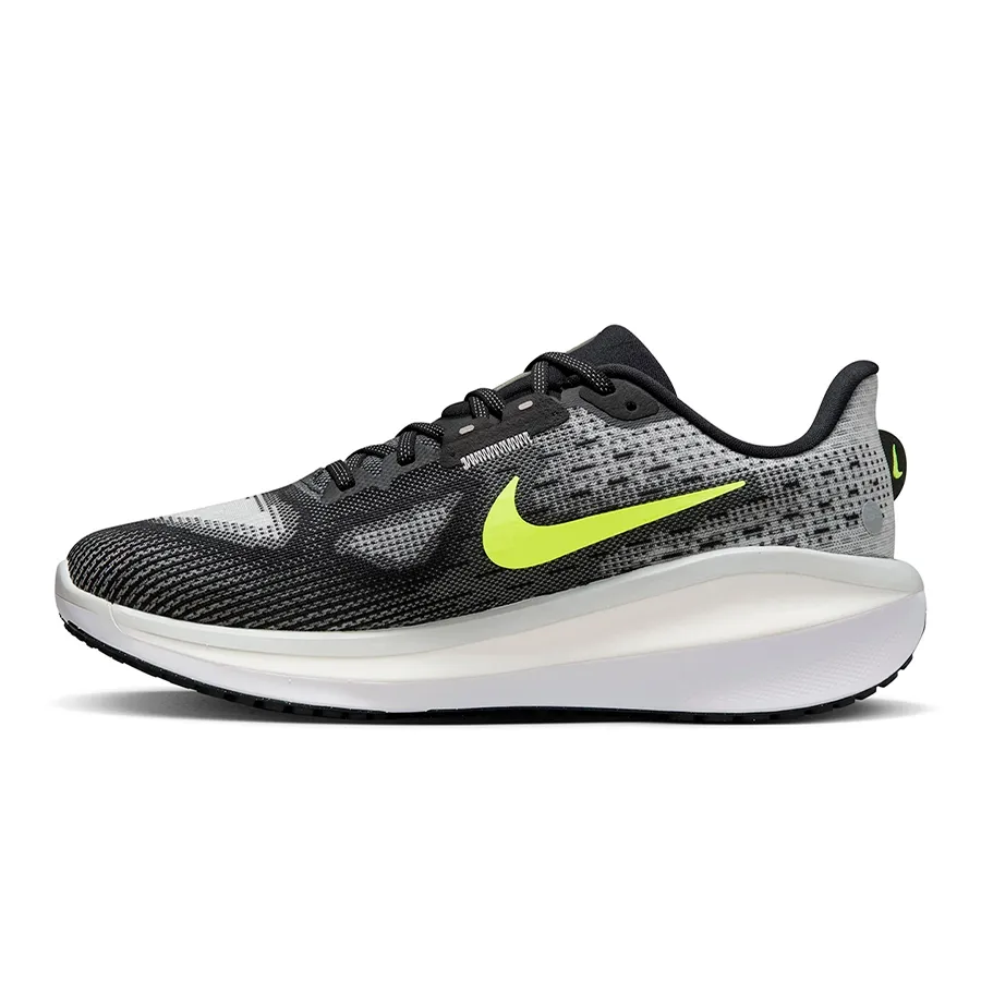 Imagen 2 de 6 de Zapatillas Nike Vomero 17-GRIS/NEGRO/AMARILLO FLUOR