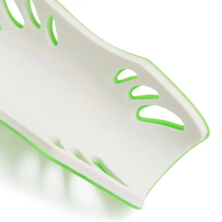 Imagen 2 de 3 de Canilleras adidas adiFlex-LIMA/BLANCO