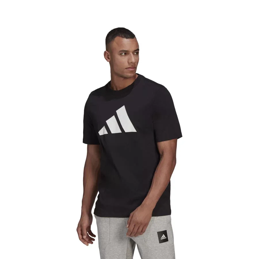 Imagen 1 de 6 de Remera adidas Sportswear Logo-NEGRO