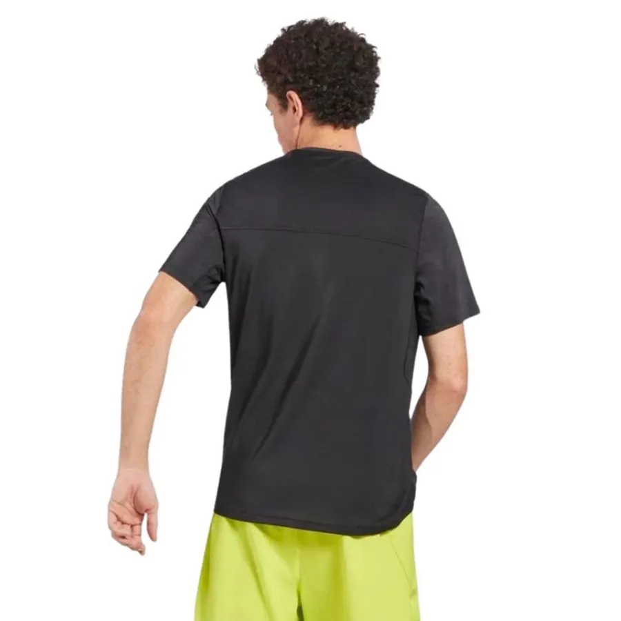 Imagen 1 de 5 de Remera Reebok Solid Athlete-NEGRO