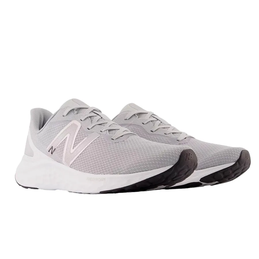 Imagen 1 de 5 de Zapatillas New Balance Fresh Foam Arishi v4-GRIS/BLANCO