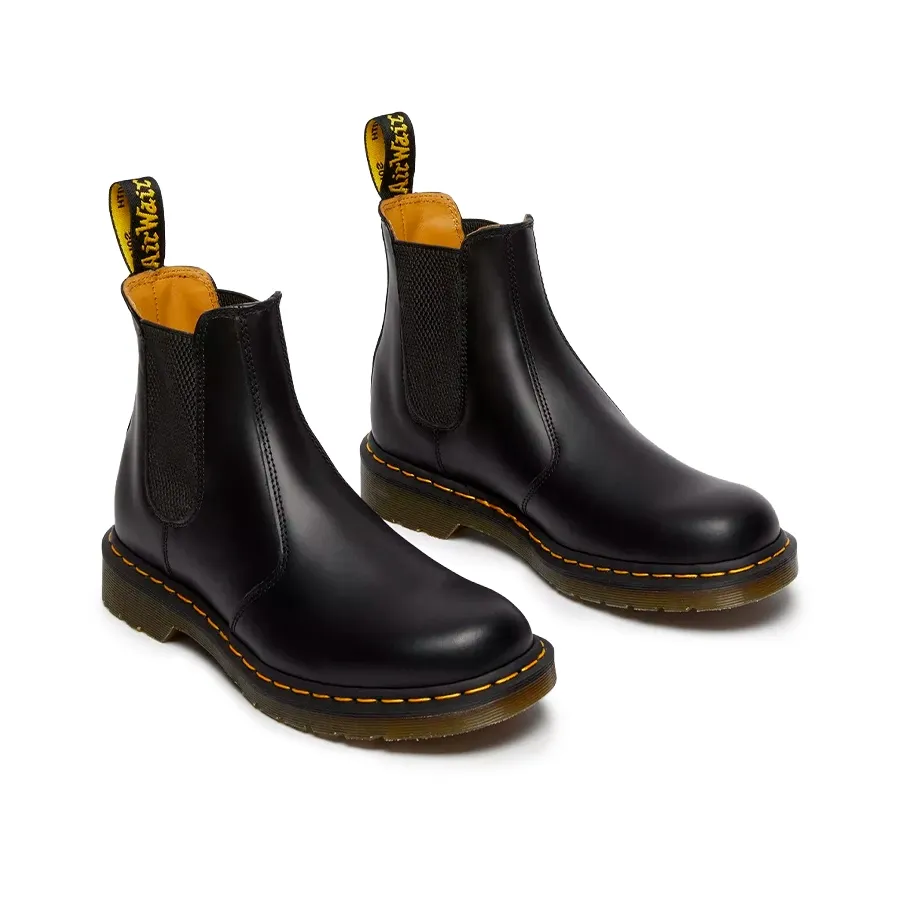 Imagen 2 de 8 de Botas Dr Martens Chelsea 2976 Yellow Stitch Smooth-NEGRO
