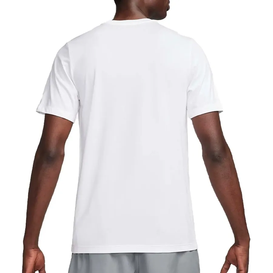 Imagen 1 de 2 de Remera Nike Studio '72-BLANCO