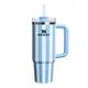 vaso-stanley-quencher-887ml-CELESTE/BLANCO