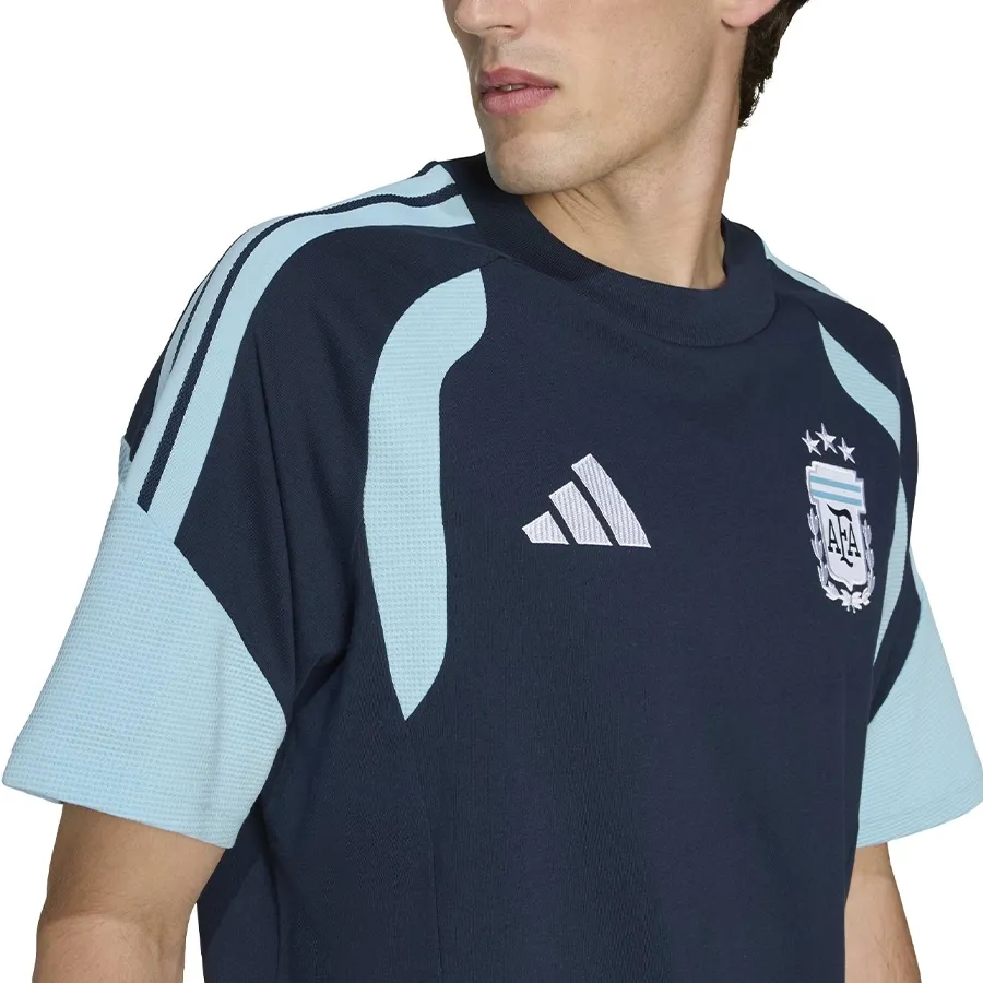 Imagen 4 de 5 de Remera adidas de entrenamiento tiro selección argentina 26-MARINO/BLANCO