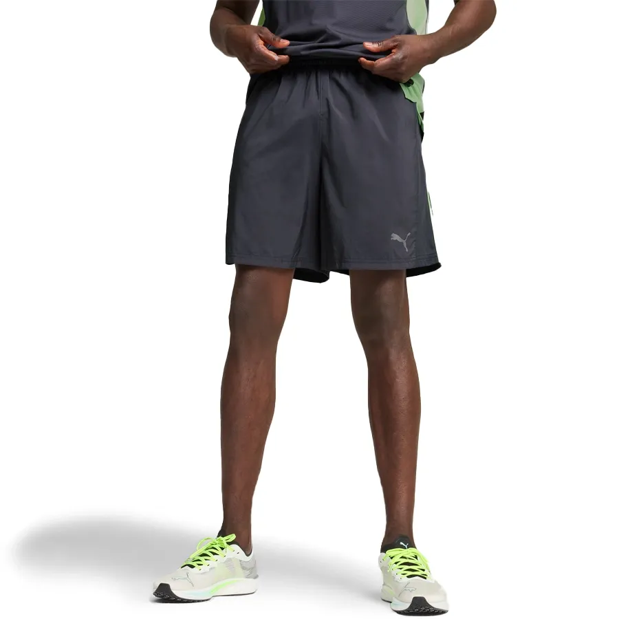Imagen 2 de 3 de Shorts Puma Run Favorite 7-NEGRO/LIMA