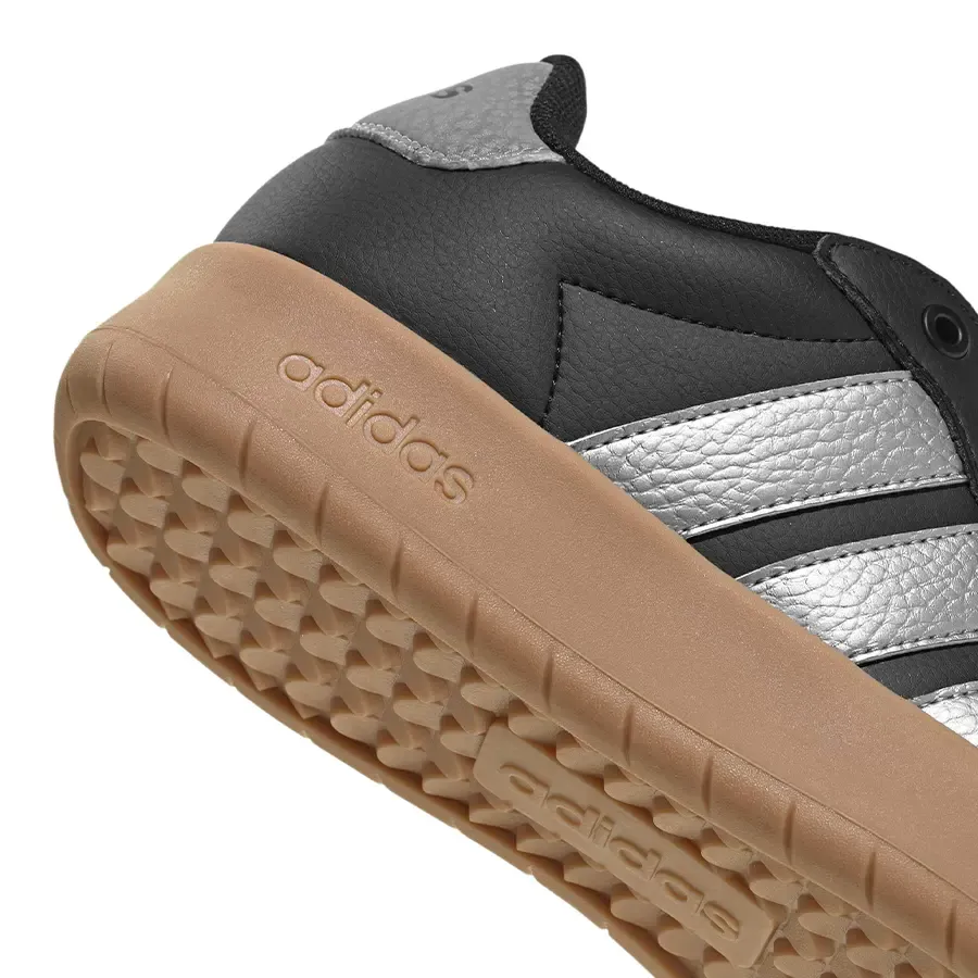 Imagen 6 de 7 de Zapatillas adidas Barreda Xlg-NEGRO/PLATA/MARRON