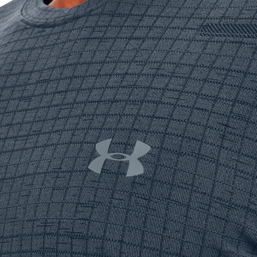 Imagen 5 de 6 de Remera Under Armour Seamless Grid-MARINO