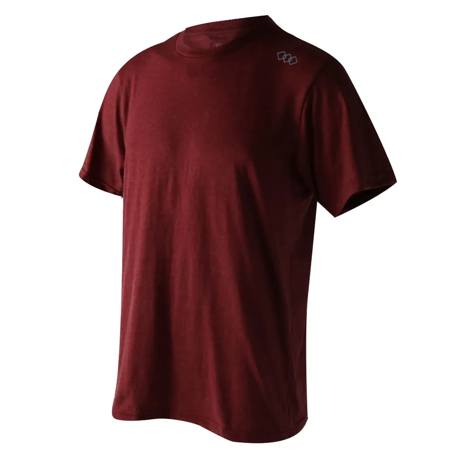 Imagen 1 de 2 de Remera Kamp Hombre Deportiva-BORDO