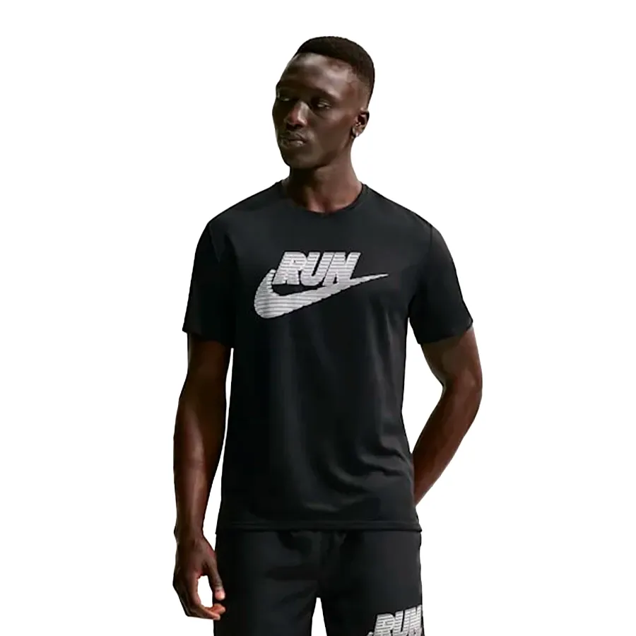 Imagen 0 de 4 de Remera Nike Miler Run-NEGRO