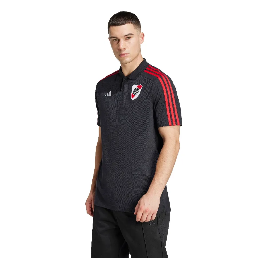 Imagen 1 de 6 de Remera adidas River Plate ADN Polo-NEGRO/ROJO