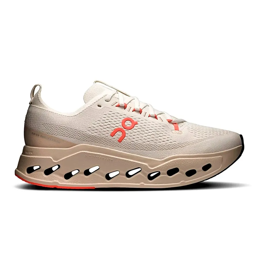Imagen 0 de 4 de Zapatillas On Cloudsurfer Max-BLANCO/SALMON
